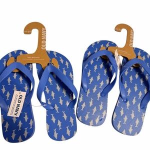 Old Navy Kids Flip Flops Shark Print Set (2 Pairs) NWT